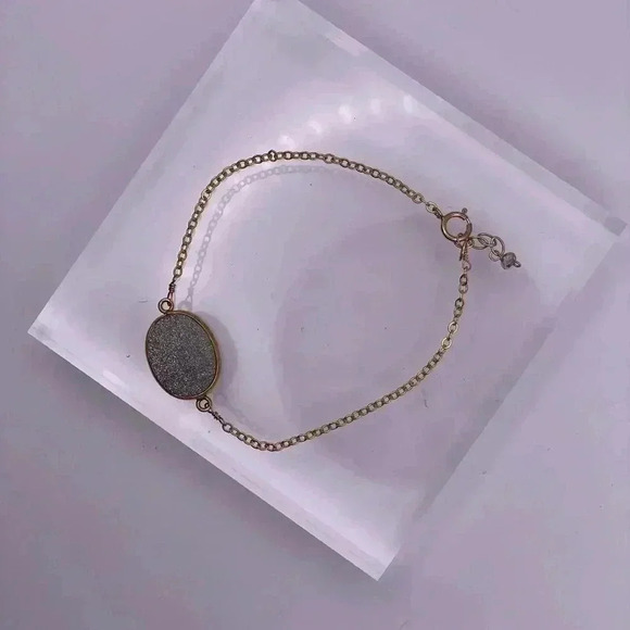 Silver Druzy Quartz Bracelet- 7” - Picture 5 of 5